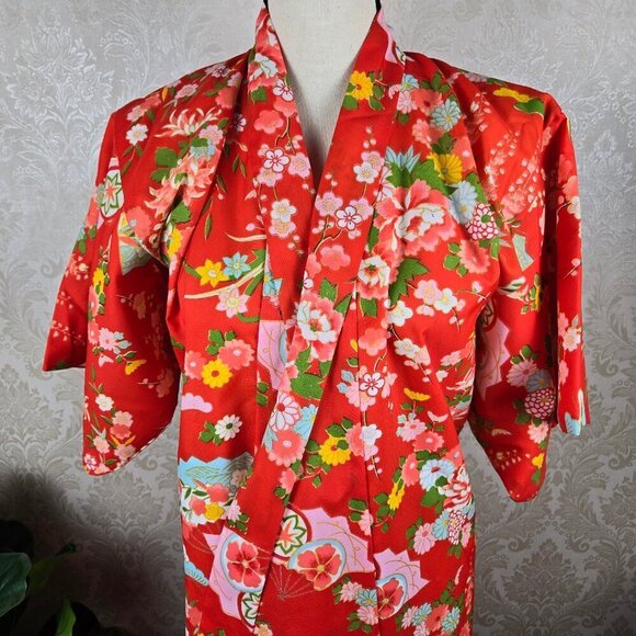 Vintage Japanese Open Kimono Size 40 (Fits S/M) Orange w/Floral Pattern - Picture 2 of 12